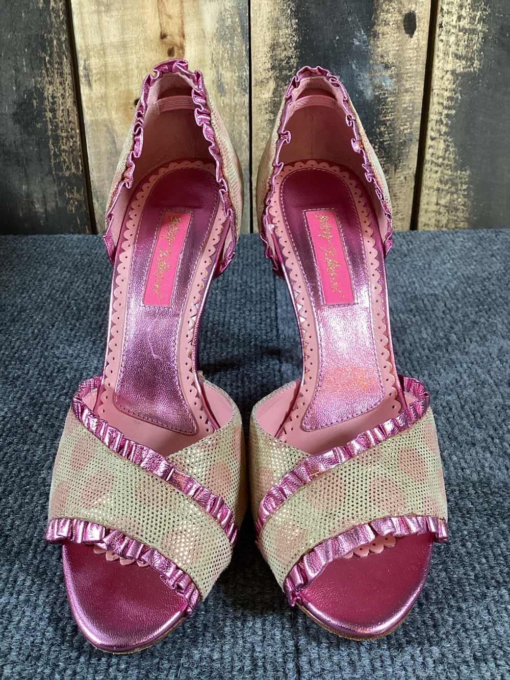 Betsey Johnson D’Orsay pink polka dot peep toe heels size 7.5